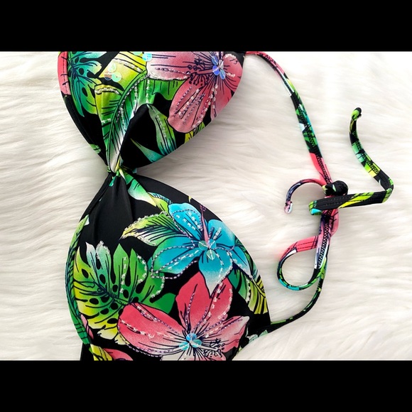 *sold* Sexy Tropical Bikini Set - Picture 6 of 11